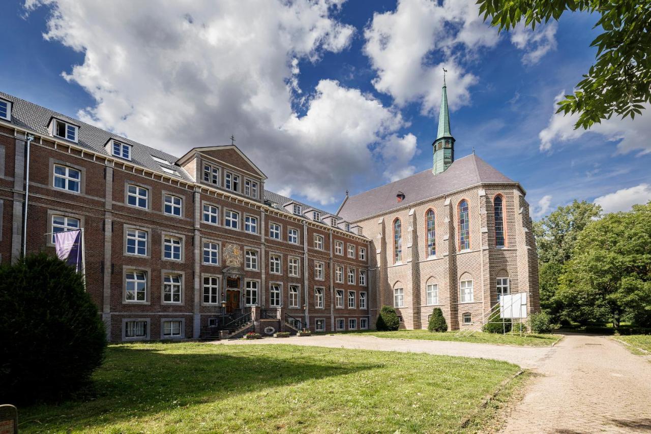 Sephs Hotel Sittard Esterno foto